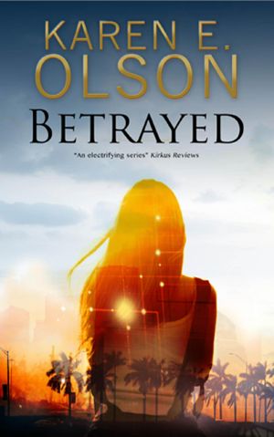 [Black Hat Thriller 03] • Betrayed